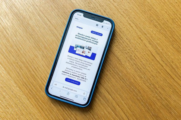 Les compétences essentielles et formations pour devenir trader